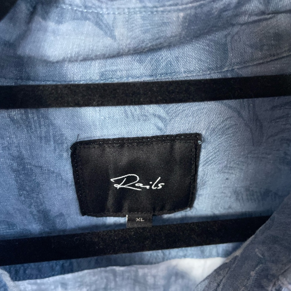 Rails Xl Short Sleeve Button Down - image 2